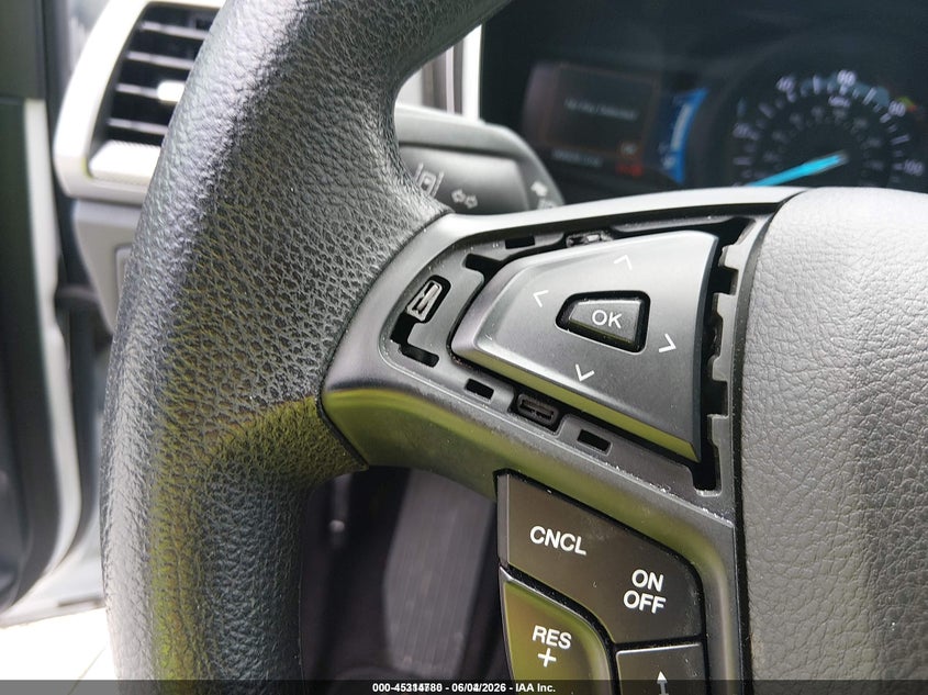2020 FORD FUSION auction photo 6