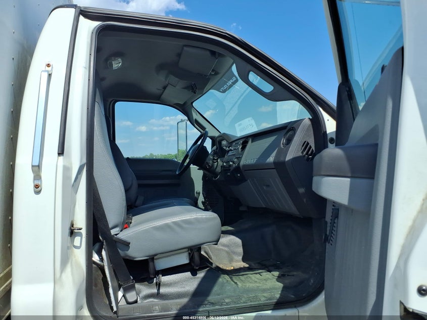 2015 FORD F-750 auction photo 5