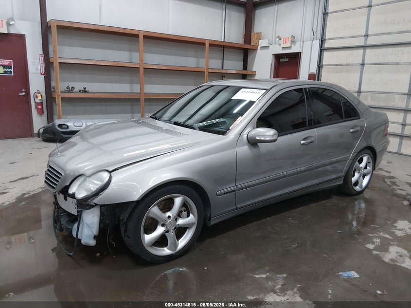 2004 MERCEDES-BENZ C 230 auction photo 2