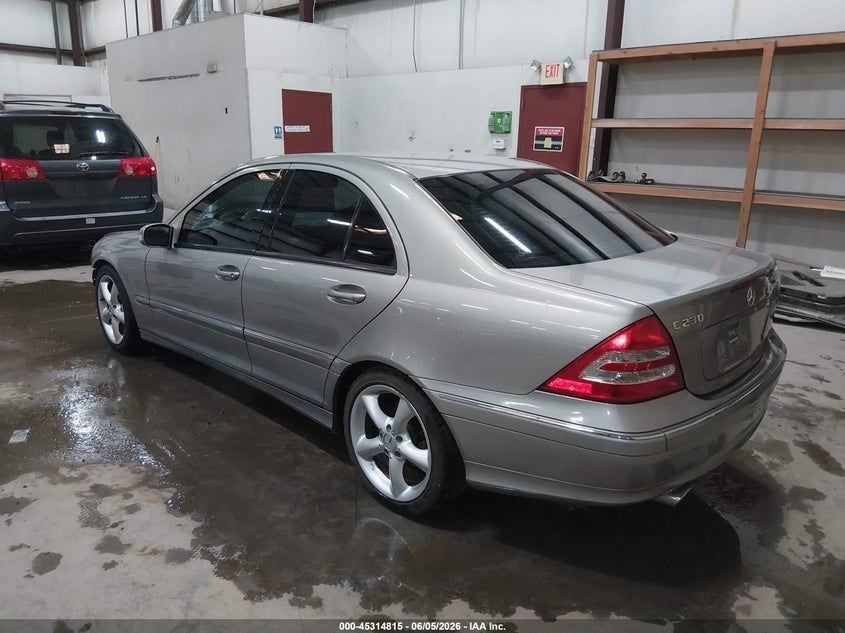 2004 MERCEDES-BENZ C 230 auction photo 3