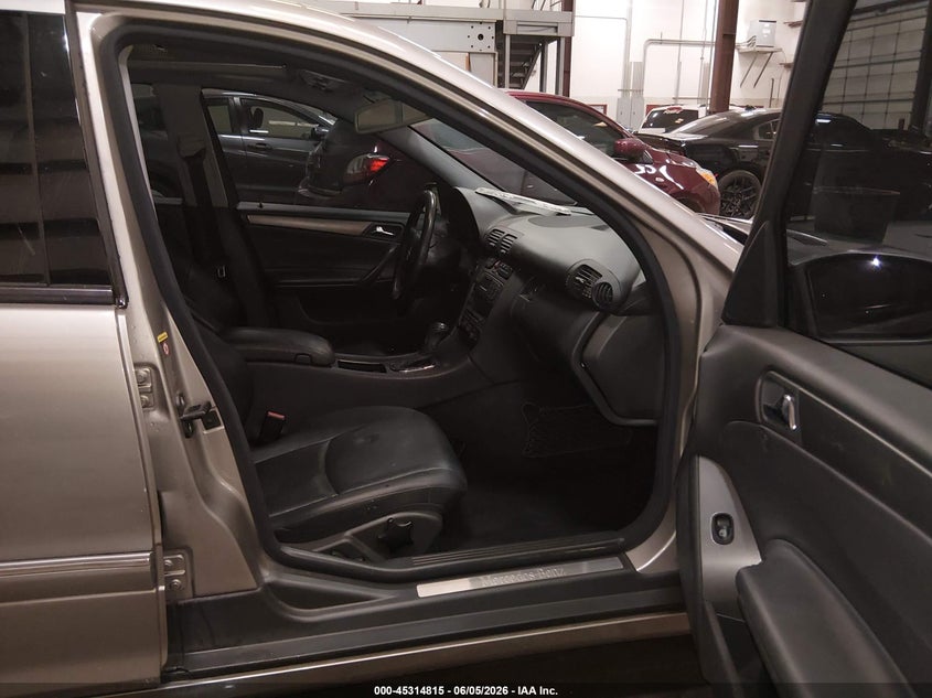 2004 MERCEDES-BENZ C 230 auction photo 5
