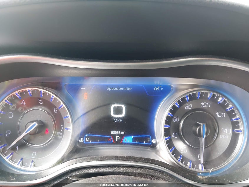 2020 CHRYSLER 300 auction photo 7