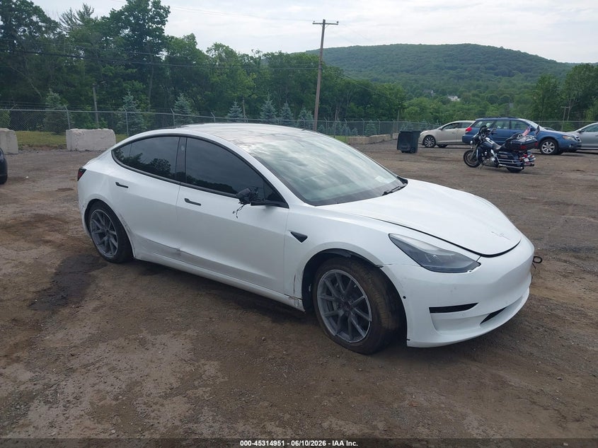 Vin: 5yj3e1ea7mf041884, lot: 45812877, tesla model 3 standard range plus rear-wheel drive 2021 img_1