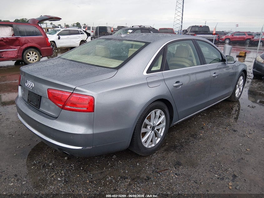 2013 AUDI A8 L auction photo 4