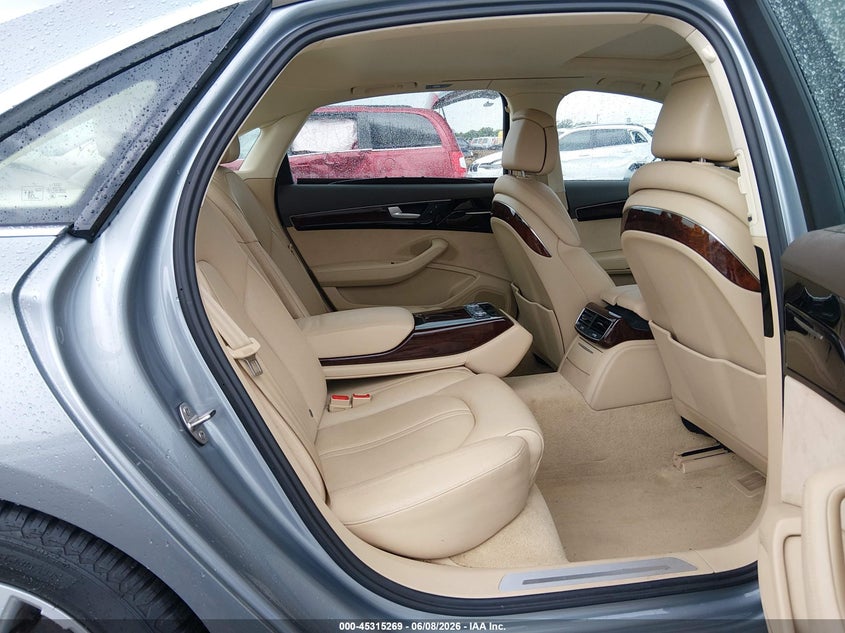 2013 AUDI A8 L auction photo 8
