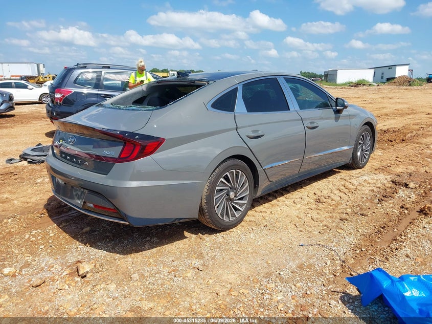2021 HYUNDAI SONATA auction photo 4