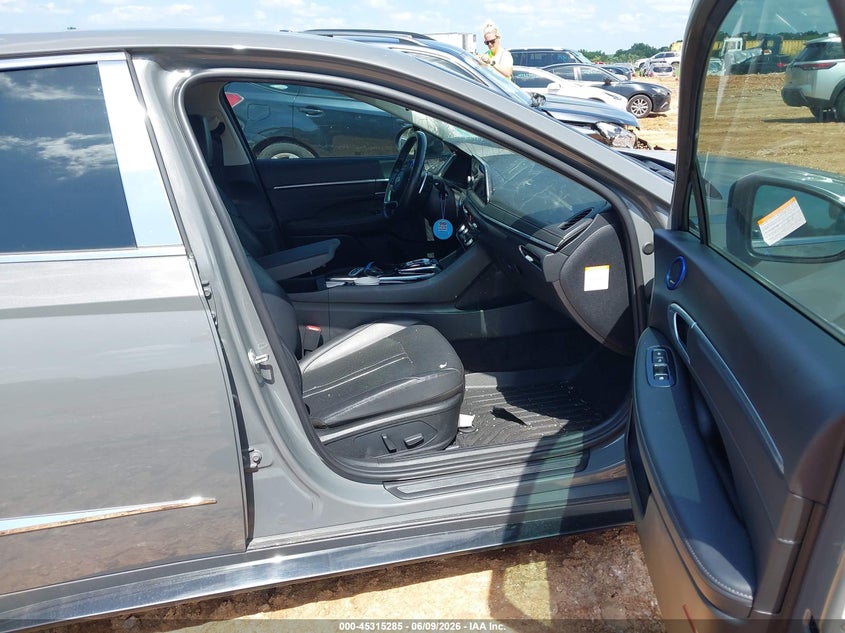 2021 HYUNDAI SONATA auction photo 5