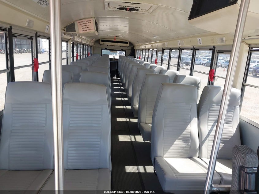 2016 IC IC CORPORATION 3000 RE BUS N/A