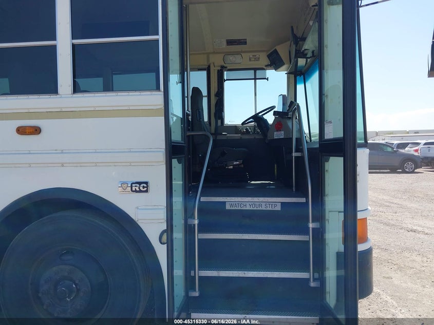 2016 IC IC CORPORATION 3000 RE BUS N/A