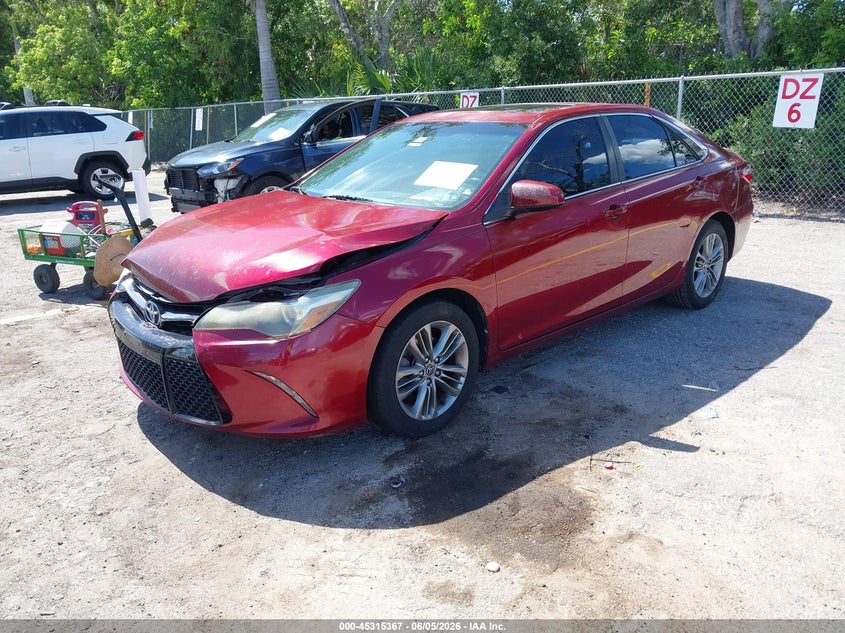 Vin: 4t1bf1fkxfu924383, lot: 45813293, toyota camry se 20152
