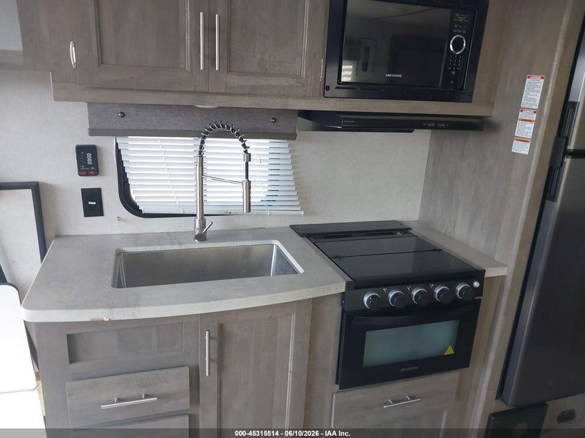 2021 FOREST RIVER OTHER (VIN: 5ZT2XLPB0MZ791787