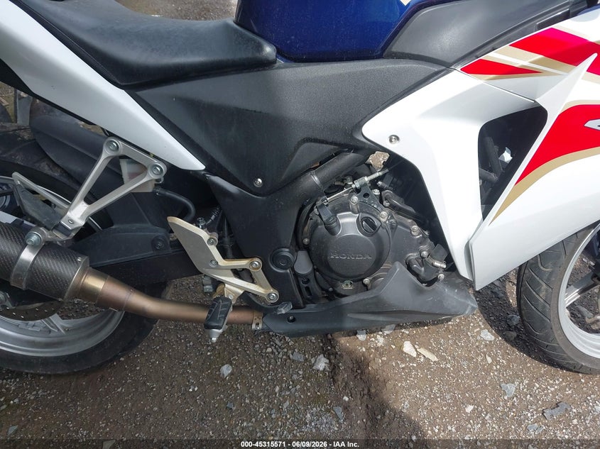 2012 Honda Cbr250 R VIN: MLHMC4102C5200493 Lot: 45315571