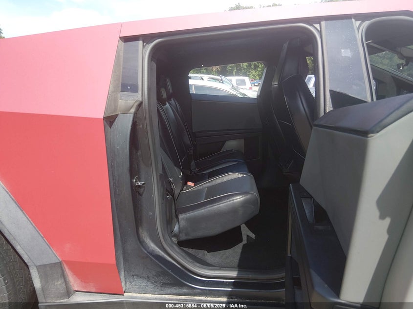 2024 TESLA CYBERTRUCK ELECTRIC(VIN: 7G2CEHED1RA041609