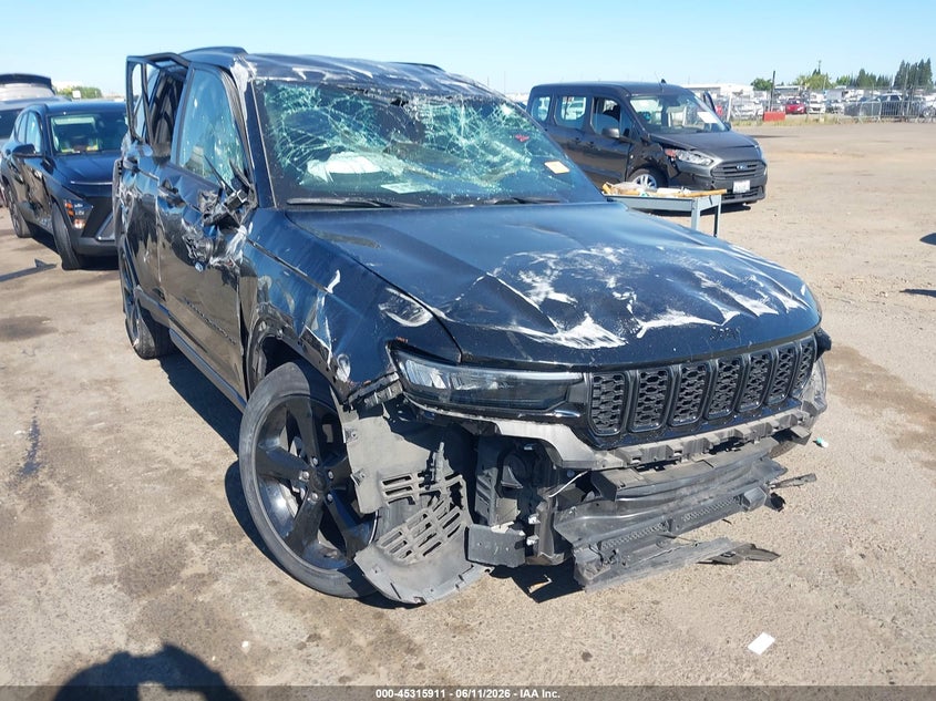 2023 JEEP GRAND CHEROKEE  (VIN: 1C4RJHAG1PC522370)