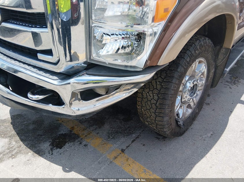 2012 FORD F-250 auction photo 6