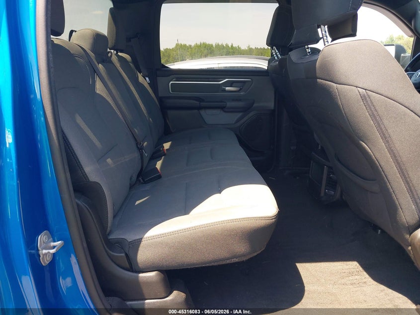 2021 RAM 1500 auction photo 8