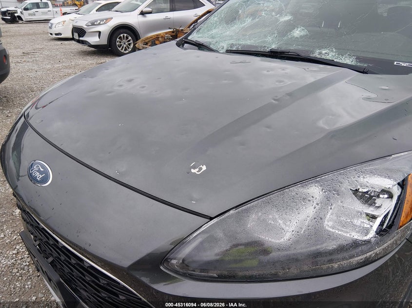 VIN 1FMCU9J98LUB04313 2020 FORD ESCAPE TITANIUM