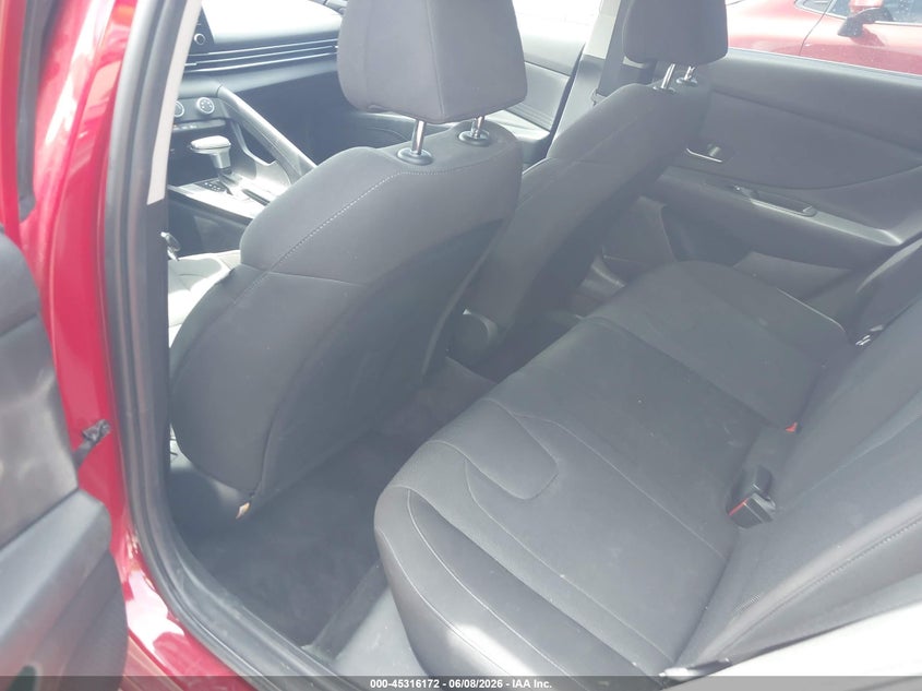 2022 HYUNDAI ELANTRA auction photo 8