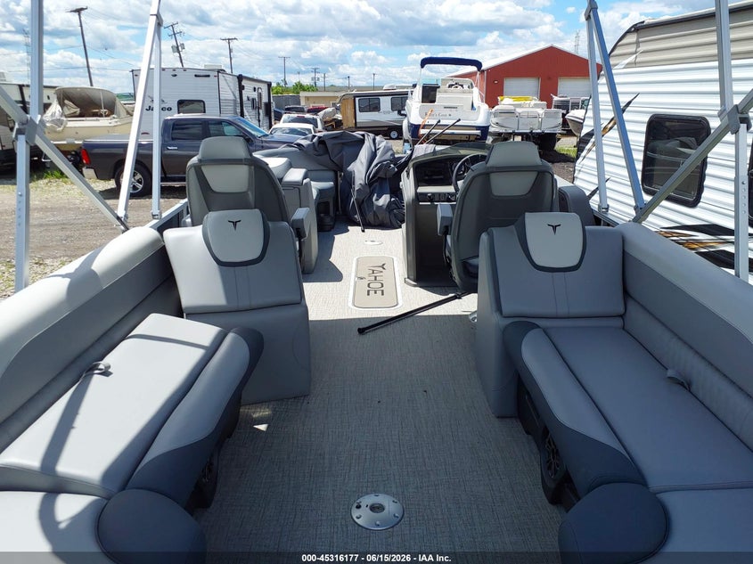 2025 TAHOE PONTOON auction photo 5