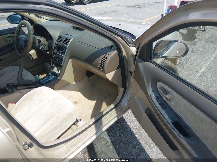 2000 Nissan Maxima - Ansicht 5