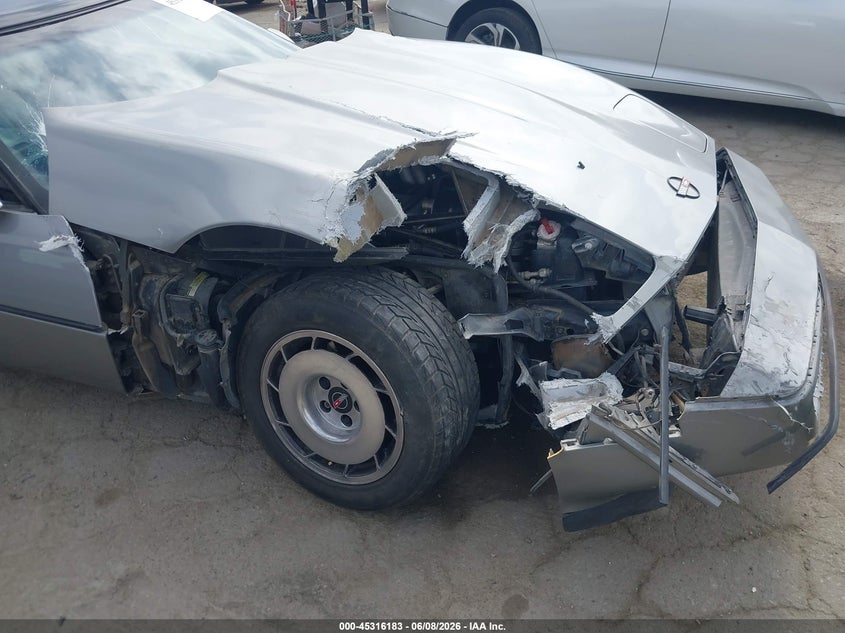 1985 CHEVROLET CORVETTE auction photo 6