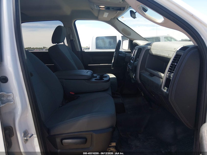 2018 RAM 1500 auction photo 5