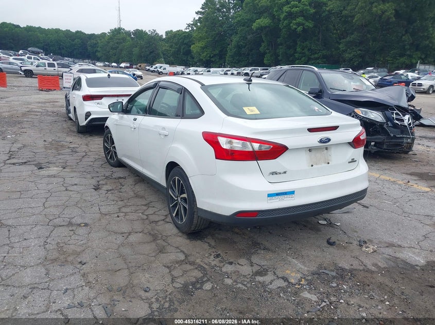 Vin: 1fadp3f22el243845, lot: 45814137, ford focus se 20143