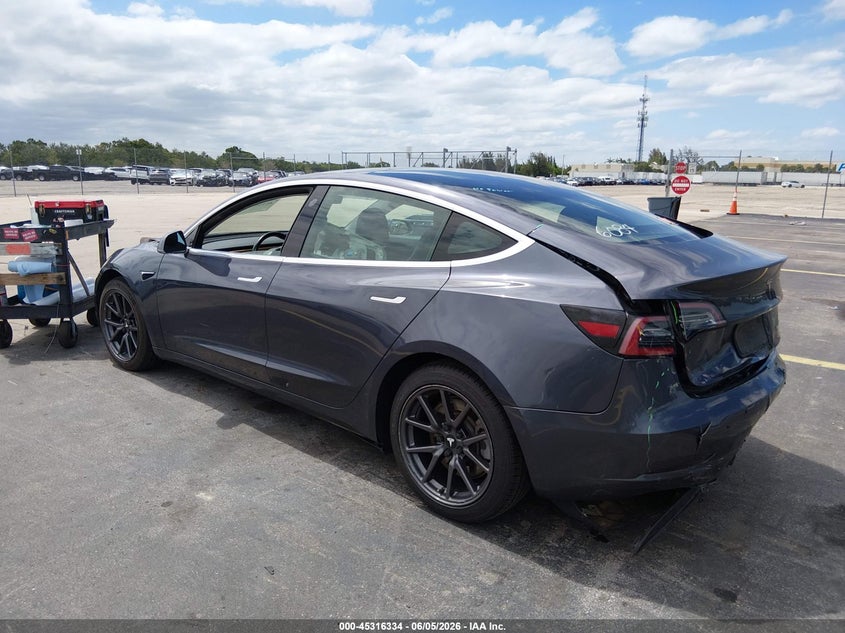 Vin: 5yj3e1eb4kf386084, lot: 45814260, tesla model 3 long range/performance 20193