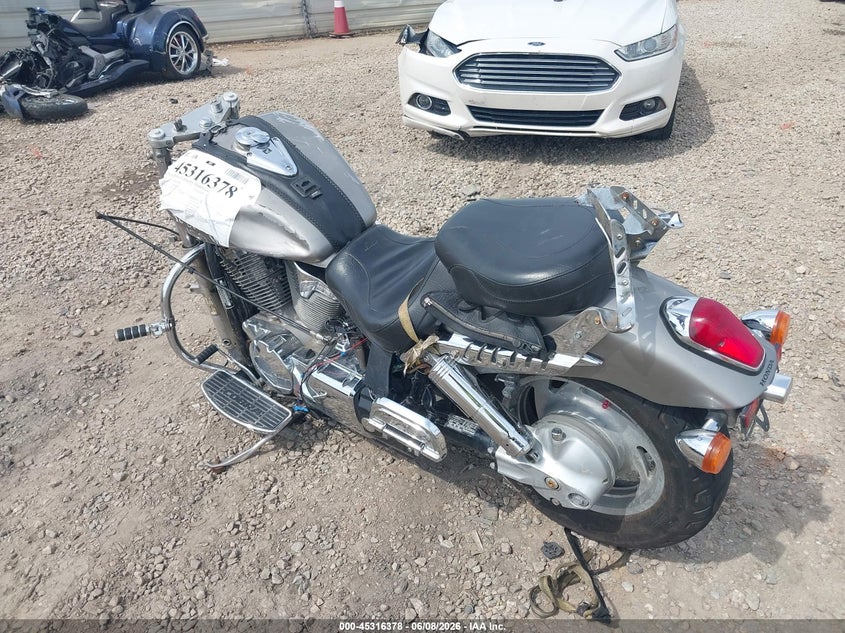 2004 HONDA VTX1300 auction photo 3
