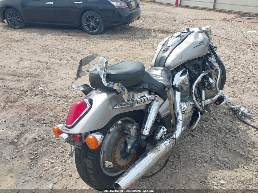 2004 HONDA VTX1300 auction photo 4