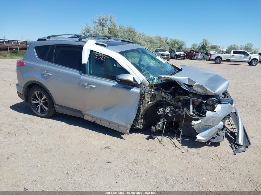 Vin: 2t3wfrev9gw271288, lot: 45814313, toyota rav4 xle 2016 img_1
