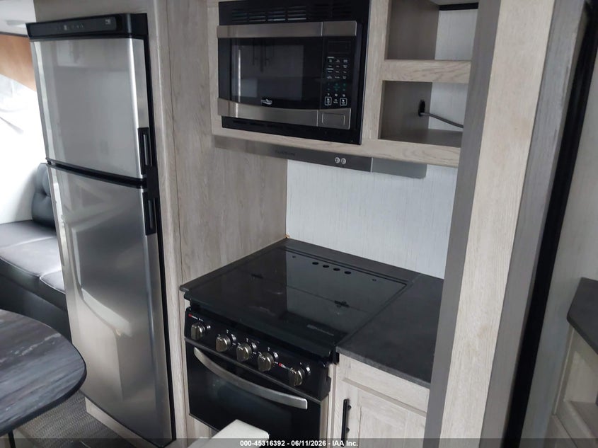 2022 HEARTLAND RV PROWLER auction photo 7