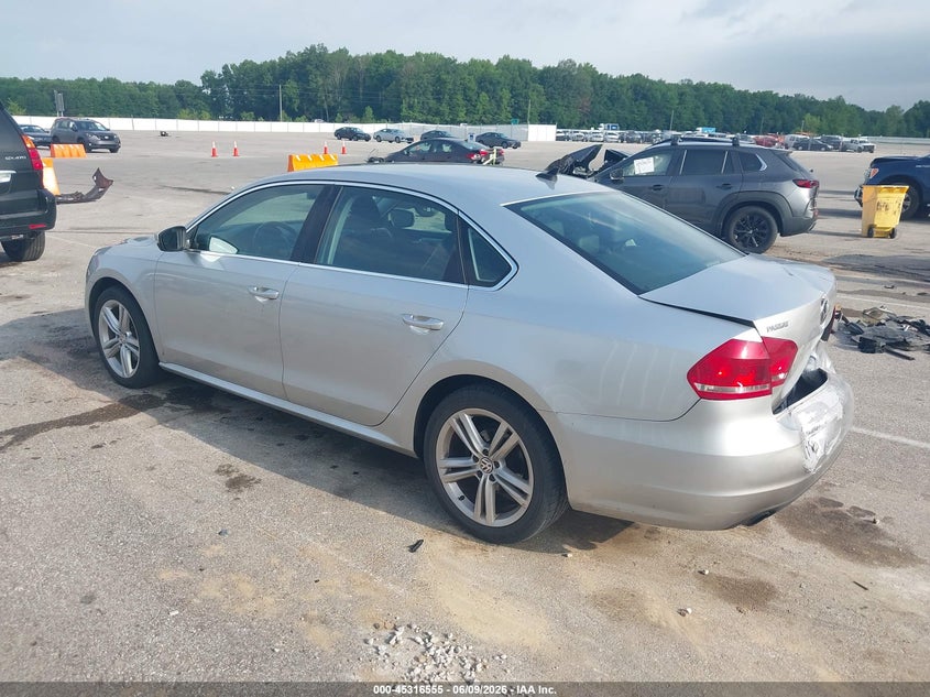 2014 VOLKSWAGEN PASSAT auction photo 3