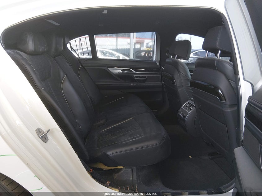 2021 BMW 750I 4.4L V-8 DI, DOHC, V(VIN: WBA7U2C02MCG00078