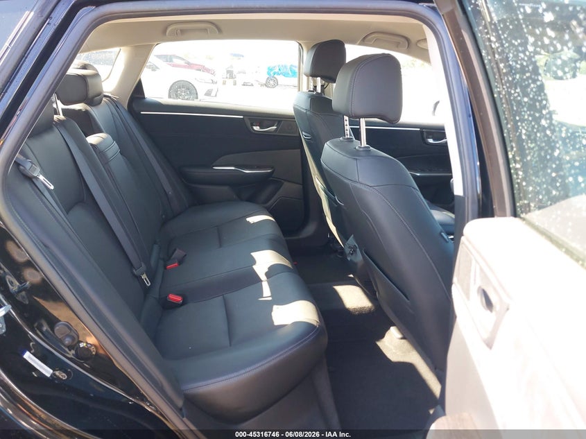2018 Honda Clarity Plug-In Hybrid Touring VIN: JHMZC5F33JC003938 Lot: 45316746