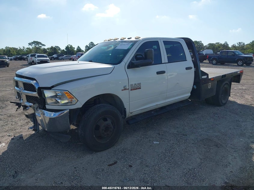 2017 RAM 3500 CHASSIS auction photo 2