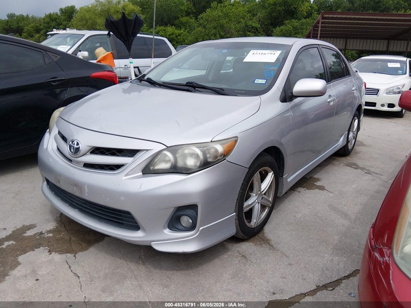 Vin: 2t1bu4ee1bc564032, lot: 45814717, toyota corolla s 20112
