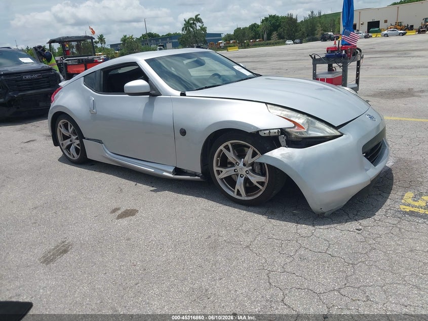 2009 NISSAN 370Z TOURING