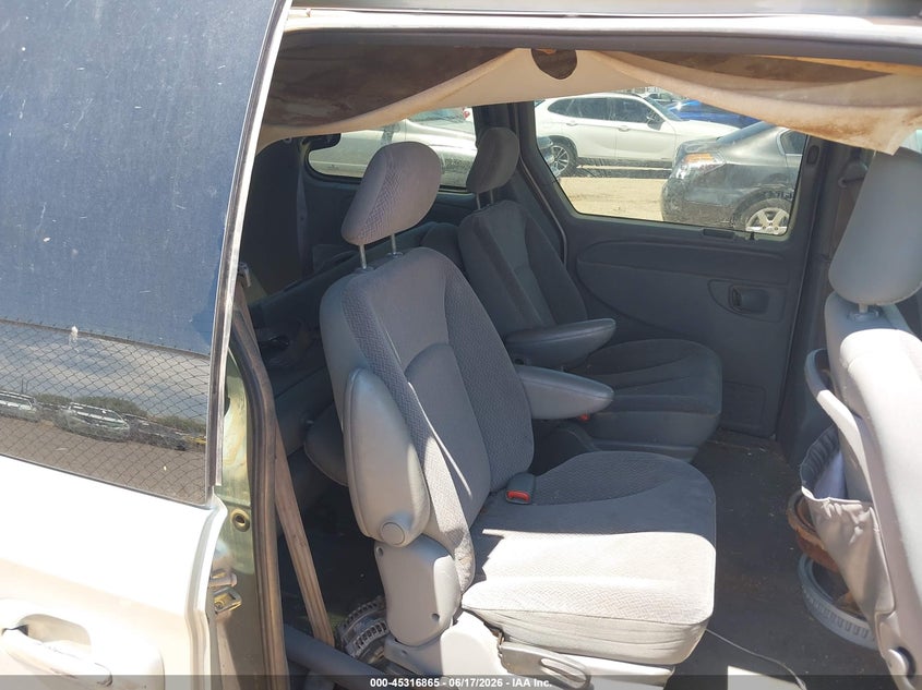 2004 DODGE CARAVAN auction photo 8