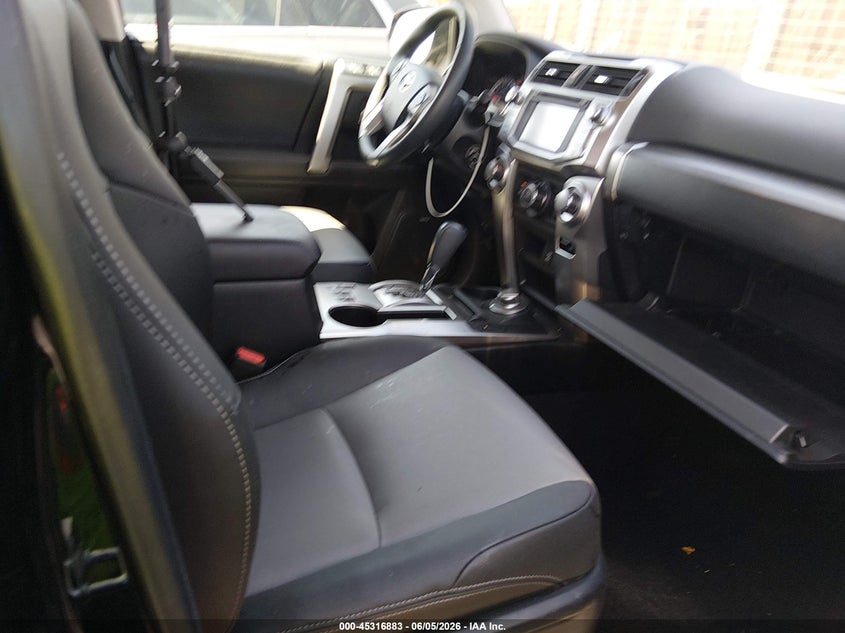 2019 TOYOTA 4RUNNER auction photo 5