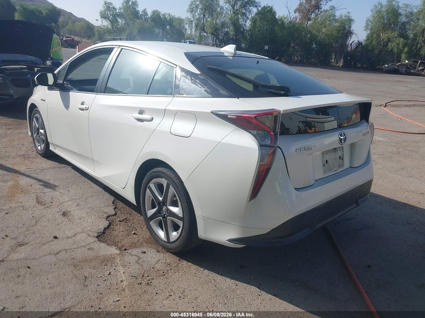 Vin: jtdkarfu5g3519946, lot: 45814871, toyota prius four touring 20163