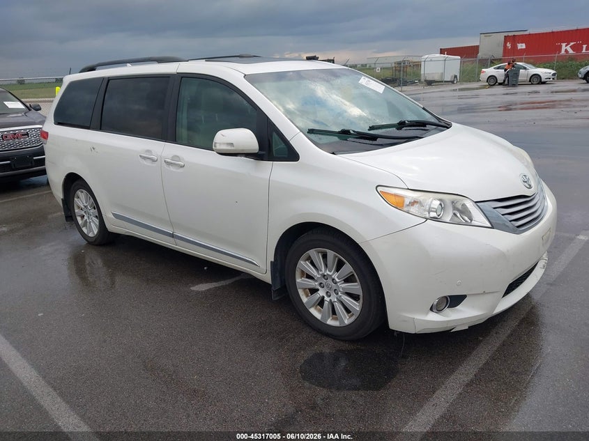 2014 Toyota Sienna Limited 7 Passenger