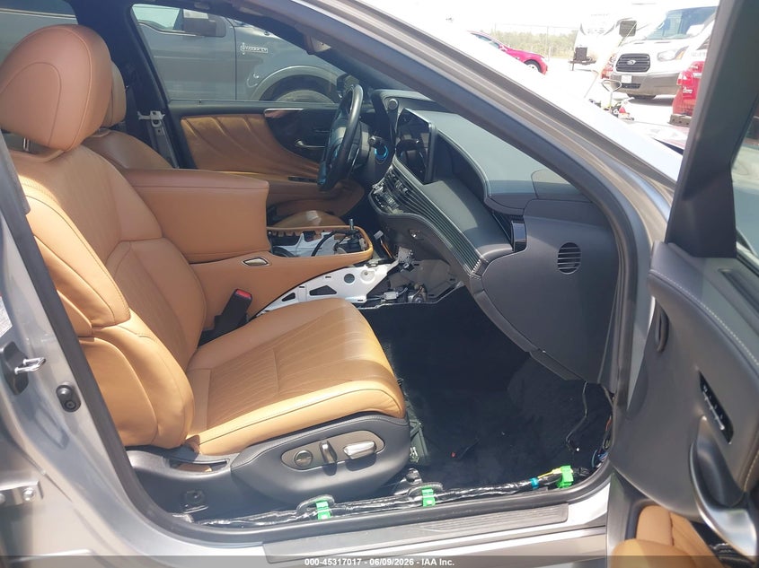 2023 LEXUS LS 500 auction photo 5
