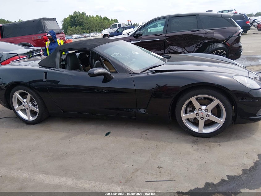 2005 Chevrolet Corvette VIN: 1G1YY34U455117125 Lot: 45317048
