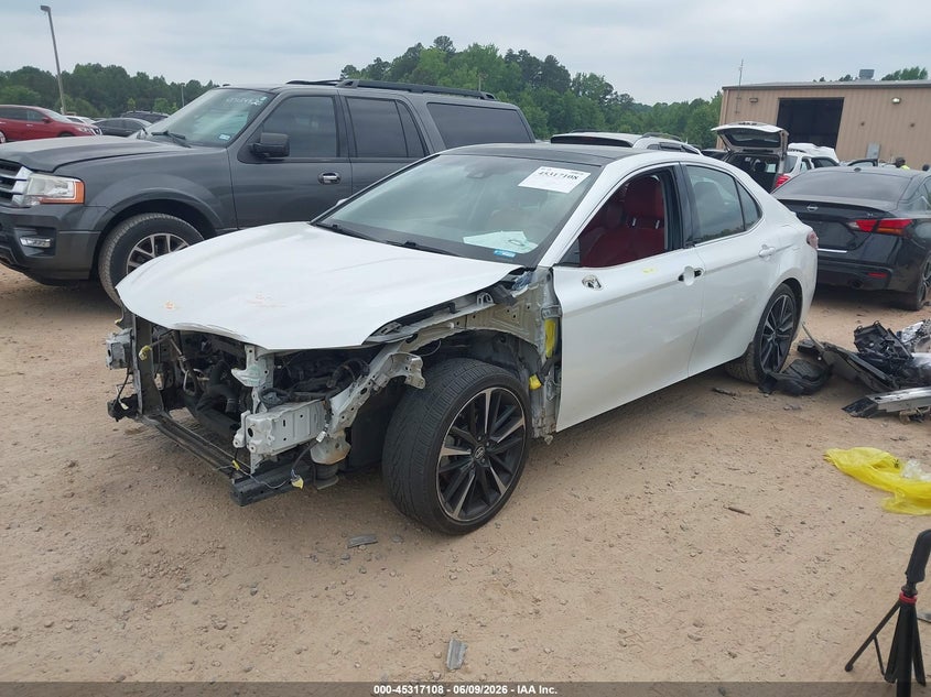 Vin: 4t1b61hk4ju106802, lot: 45815034, toyota camry xse 20182