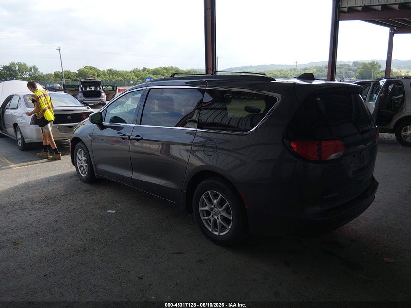Vin: 2c4rc1dg7mr505704, lot: 45815054, chrysler voyager lxi 20213