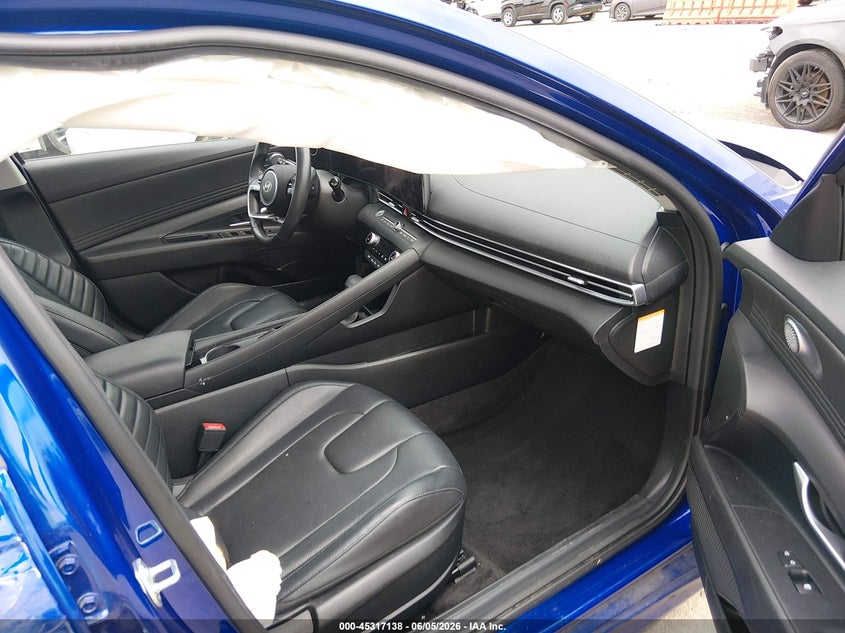 2025 HYUNDAI ELANTRA HYBRID auction photo 5
