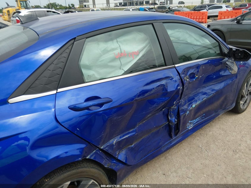 2025 HYUNDAI ELANTRA HYBRID auction photo 6
