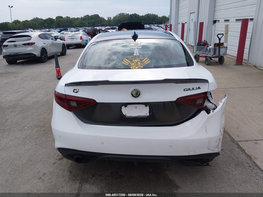 2018 Alfa Romeo Giulia Ti Sport Awd VIN: ZARFAEEN0J7577182 Lot: 45317250