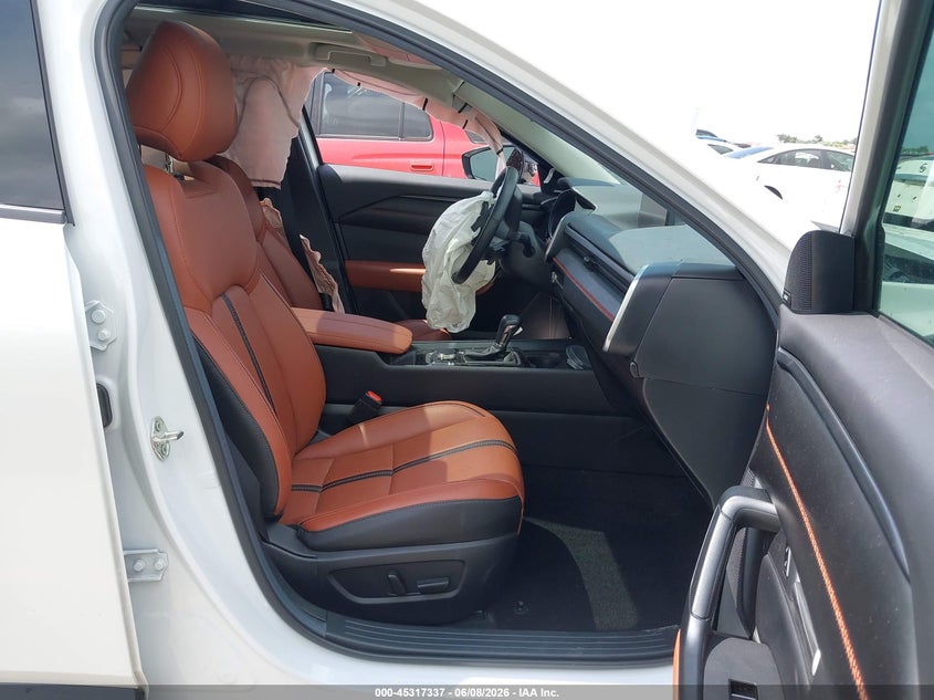 2024 MAZDA CX-50 2.5L I-4 DI, DOHC, V(VIN: 7MMVABDY6RN214652
